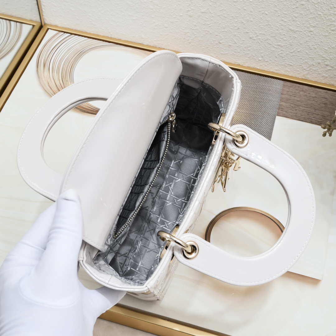 Small Lady Dior My ABCDior Bag White patent leather CD2026 XB081 20cm - ELEGANCE-SECRETE